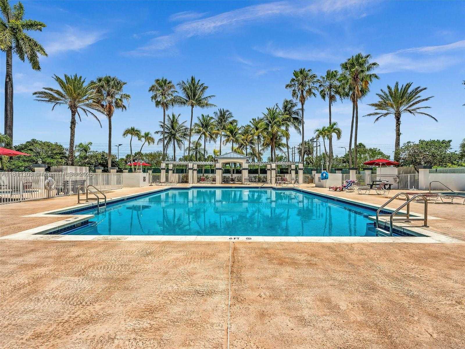 Small Image of 13381 SOUTH WEST 151ST TER, Miami Number 74