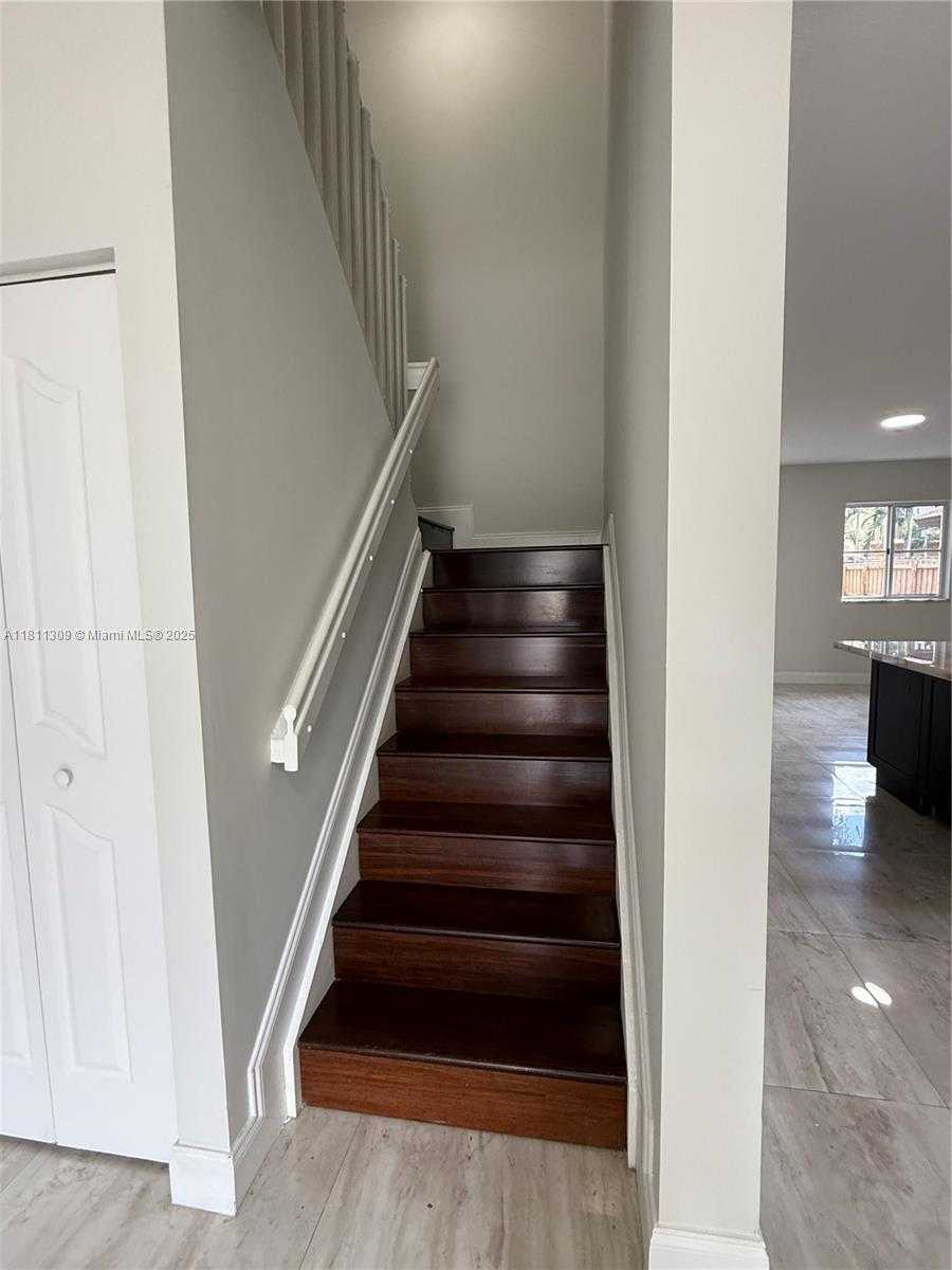 Small Image of 4157 NORTH EAST 14TH ST, Homestead Number 7