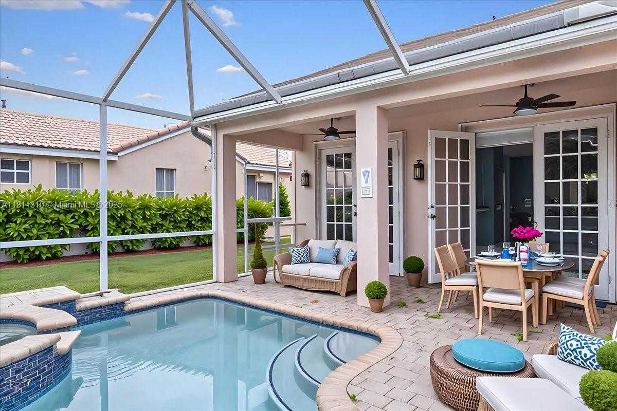 Small Image of 930 BRIAR RIDGE RD, Weston Number 3