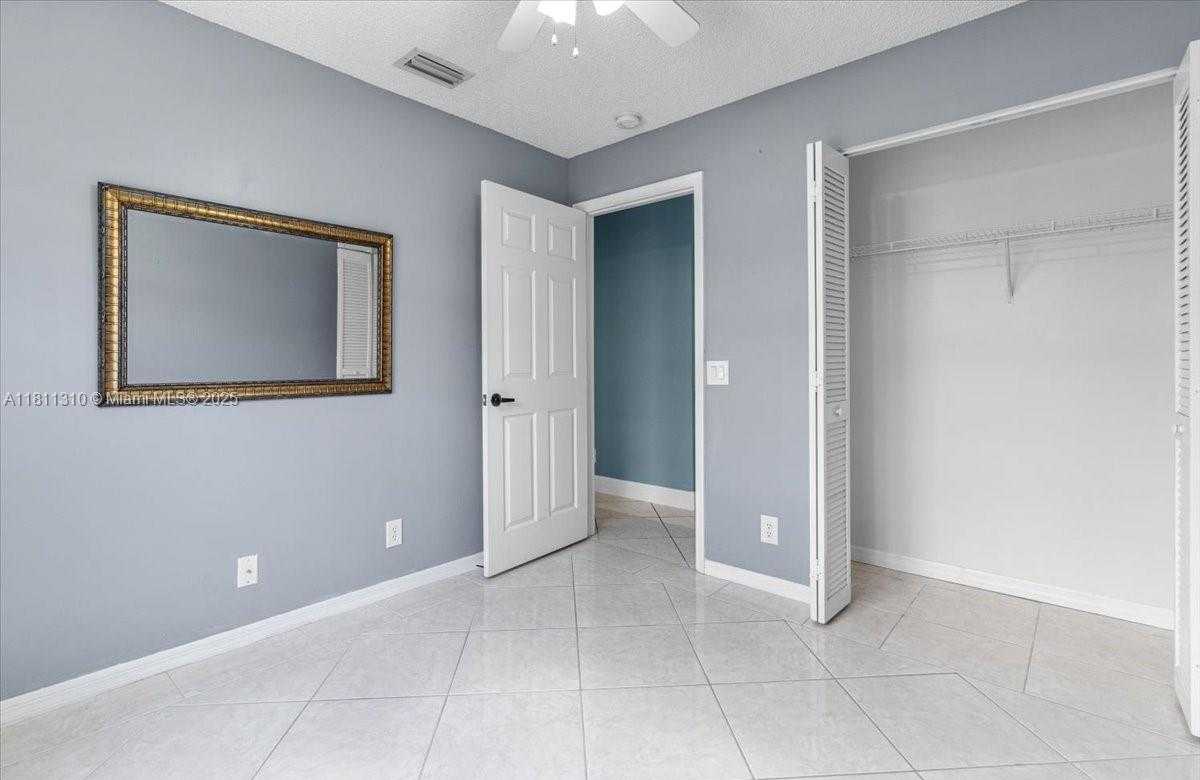 Small Image of 930 BRIAR RIDGE RD, Weston Number 58