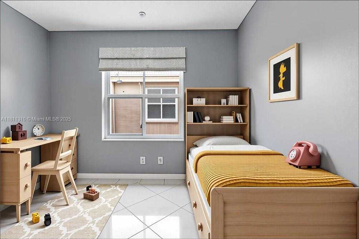 Small Image of 930 BRIAR RIDGE RD, Weston Number 73