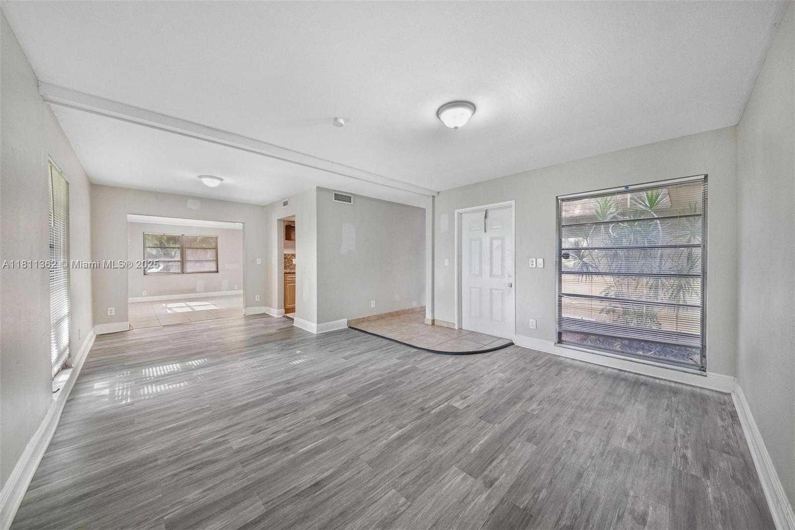 Small Image of 7019 NORTH WEST 63RD ST, Tamarac Number 15