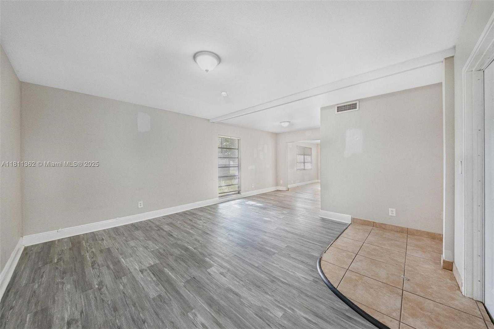 Small Image of 7019 NORTH WEST 63RD ST, Tamarac Number 16