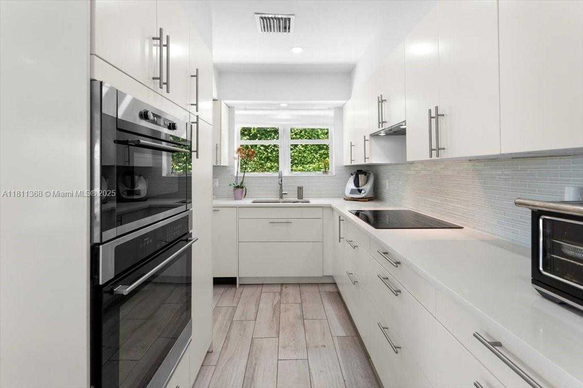 Small Image of 1140 SAN PEDRO AVE, Coral Gables Number 24