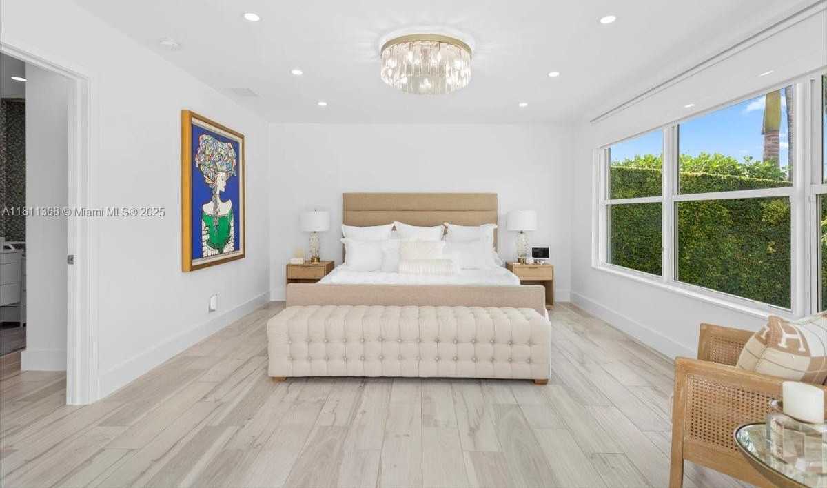 Small Image of 1140 SAN PEDRO AVE, Coral Gables Number 31