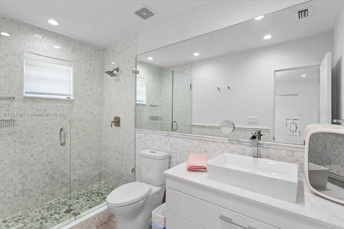 Small Image of 1140 SAN PEDRO AVE, Coral Gables Number 38