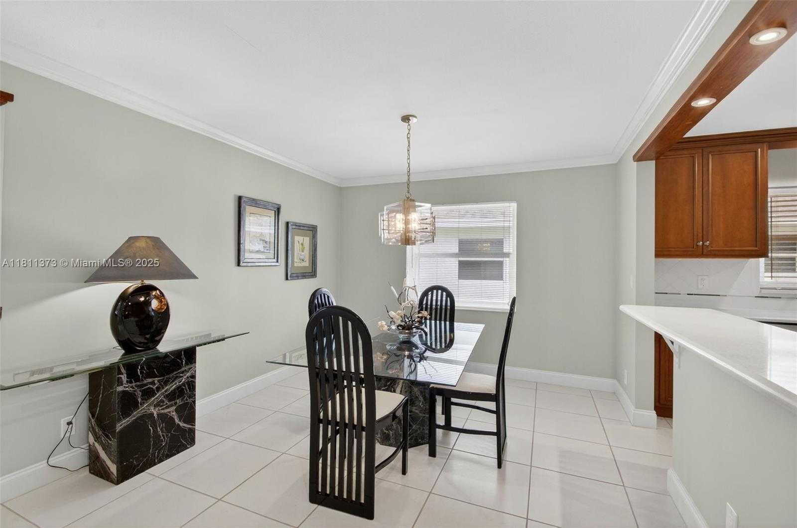 Small Image of 3810 ROWENA CIR, West Palm Beach Number 18