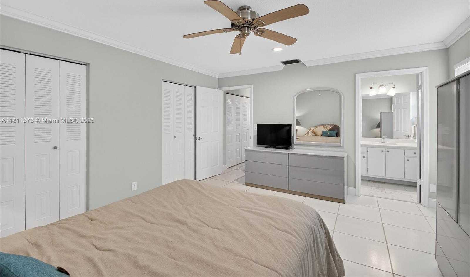 Small Image of 3810 ROWENA CIR, West Palm Beach Number 26