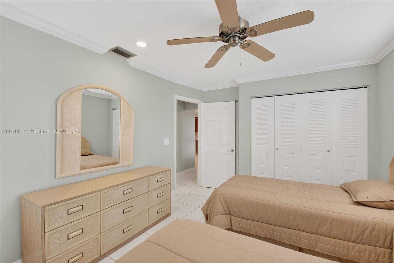 Small Image of 3810 ROWENA CIR, West Palm Beach Number 30