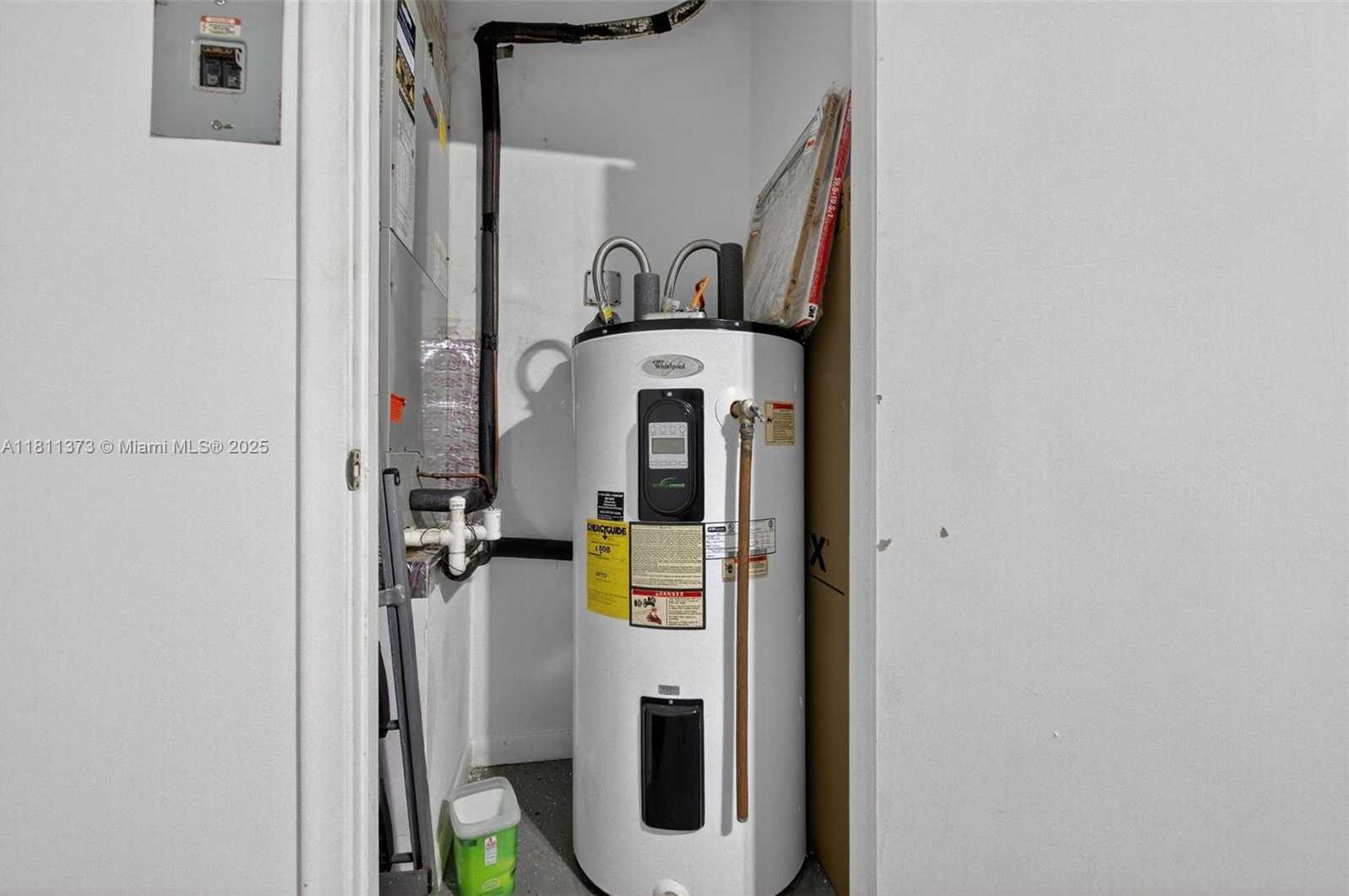 Small Image of 3810 ROWENA CIR, West Palm Beach Number 33