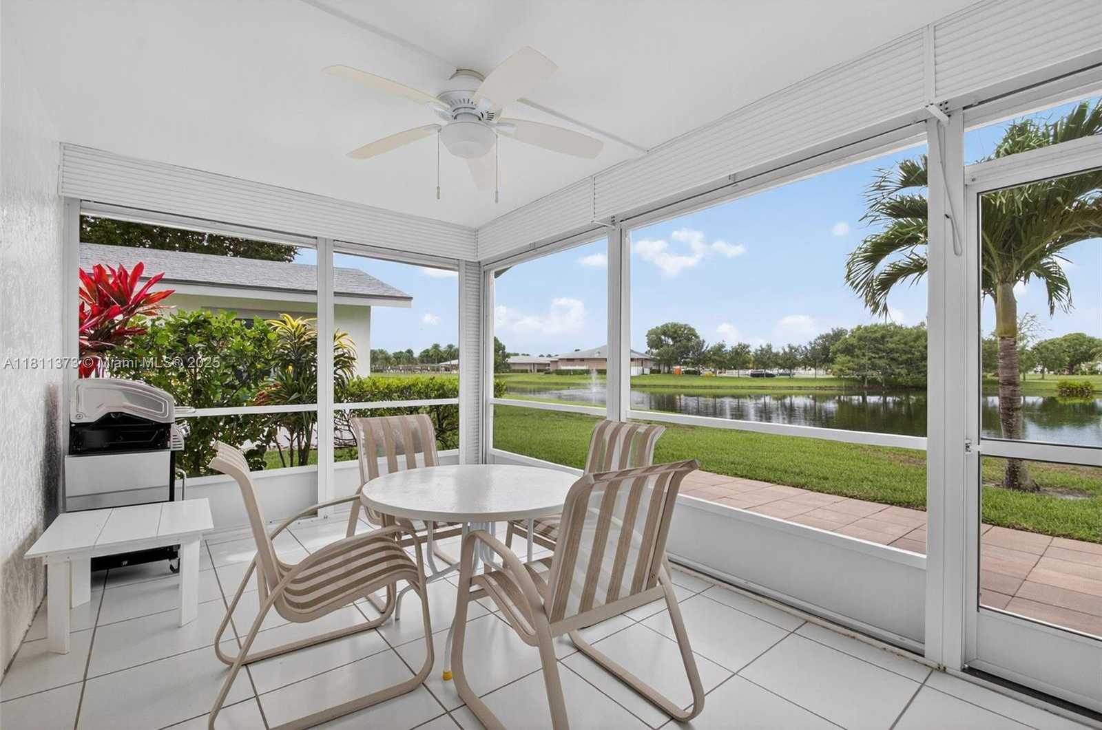 Small Image of 3810 ROWENA CIR, West Palm Beach Number 35