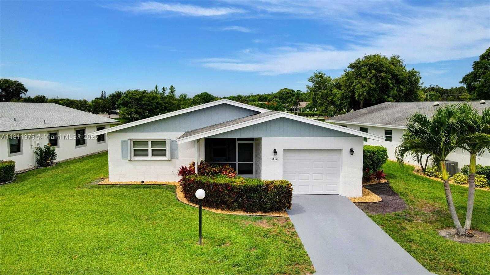 Small Image of 3810 ROWENA CIR, West Palm Beach Number 47