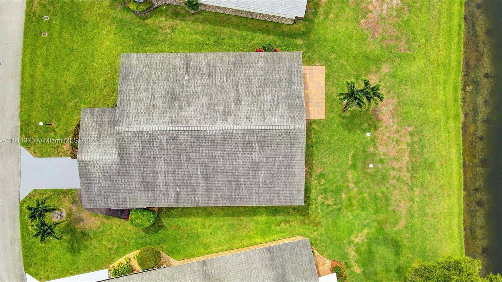 Small Image of 3810 ROWENA CIR, West Palm Beach Number 56