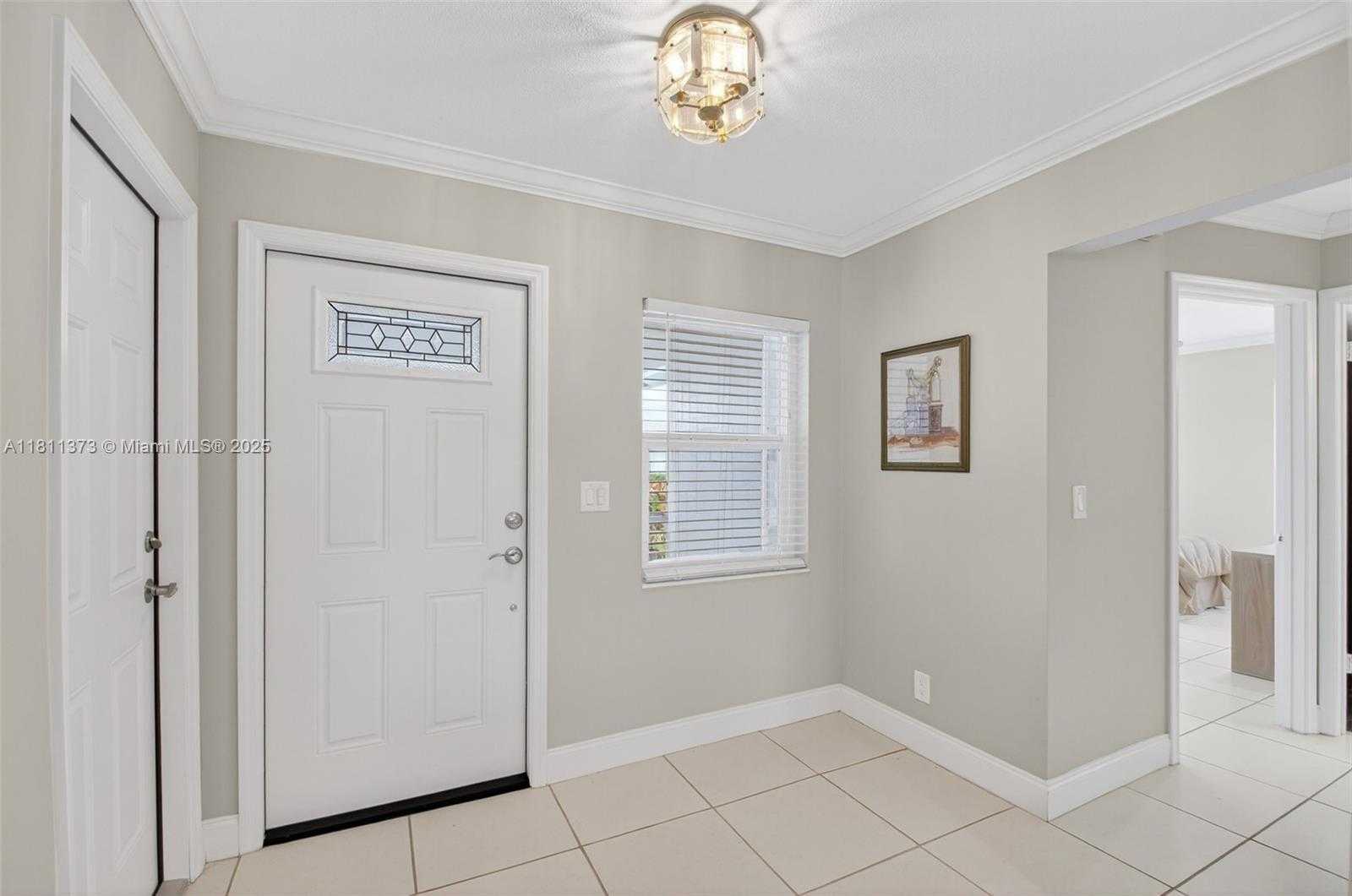 Small Image of 3810 ROWENA CIR, West Palm Beach Number 8