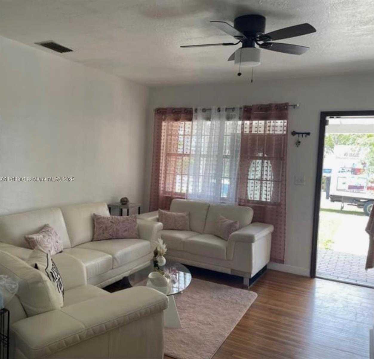 Small Image of 127 NORTH WEST 14TH ST, Homestead Number 5