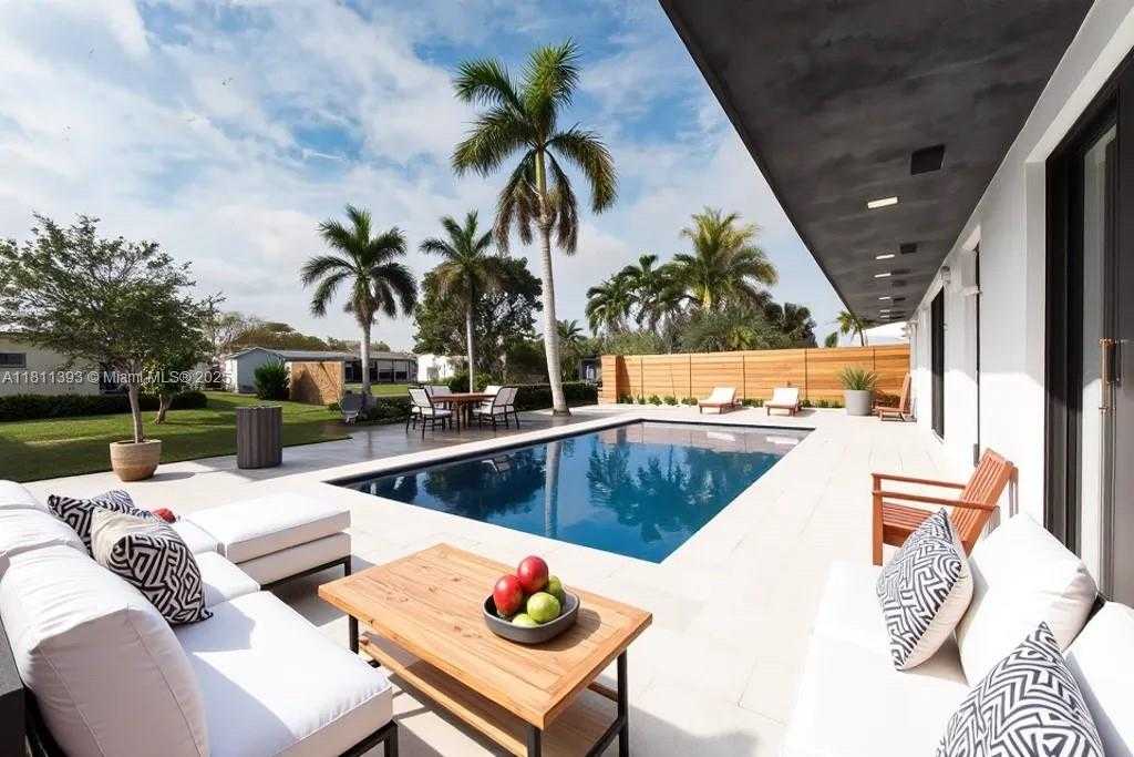 Small Image of 5700 SOUTH WEST 56TH ST, Davie Number 11
