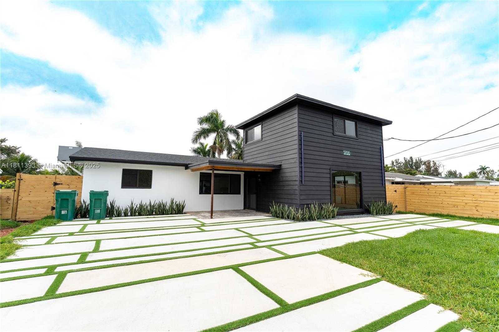 Small Image of 5700 SOUTH WEST 56TH ST, Davie Number 6