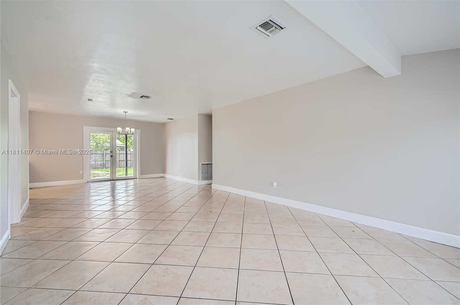 Small Image of 20701 EAGLE NEST RD, Cutler Bay Number 10