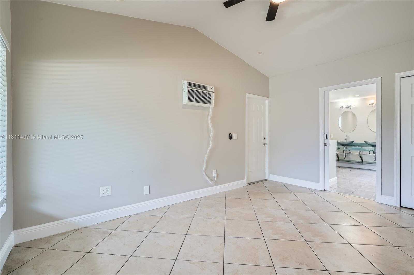 Small Image of 20701 EAGLE NEST RD, Cutler Bay Number 13