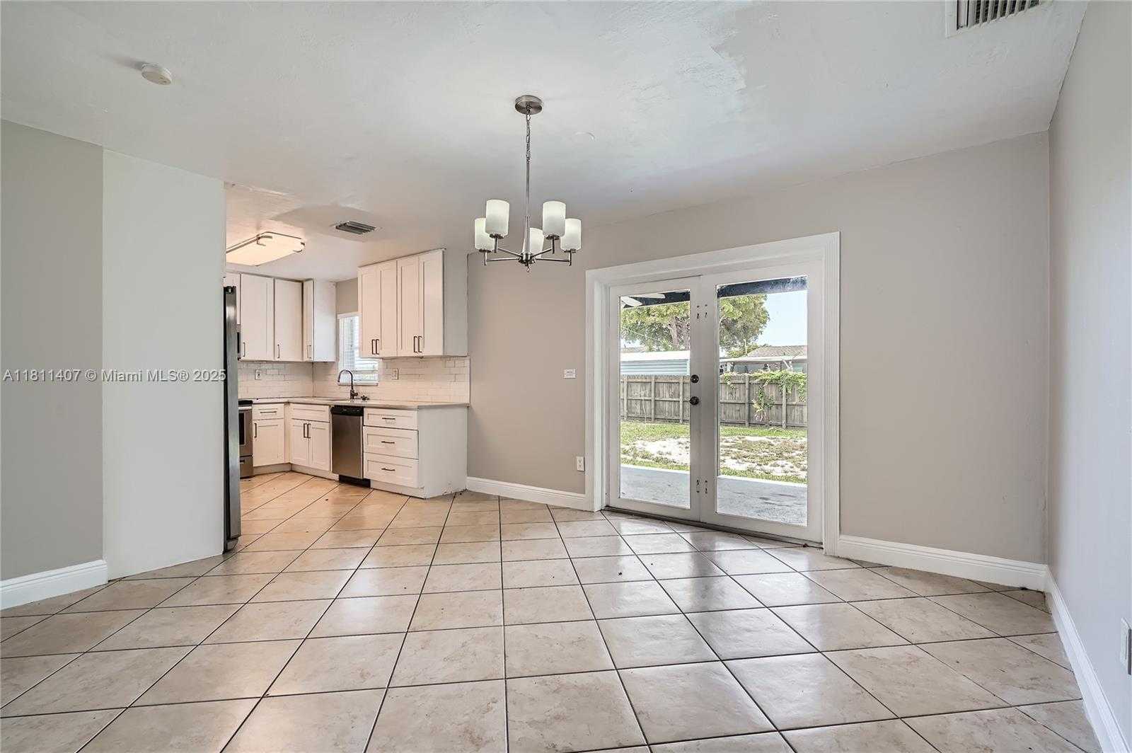 Small Image of 20701 EAGLE NEST RD, Cutler Bay Number 6