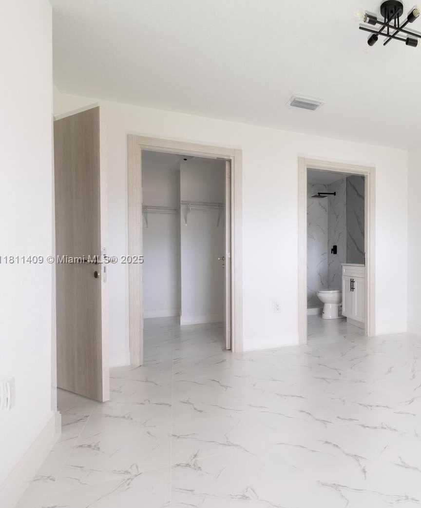 Small Image of 625 SOUTH WEST 6 STREET, Homestead Number 13