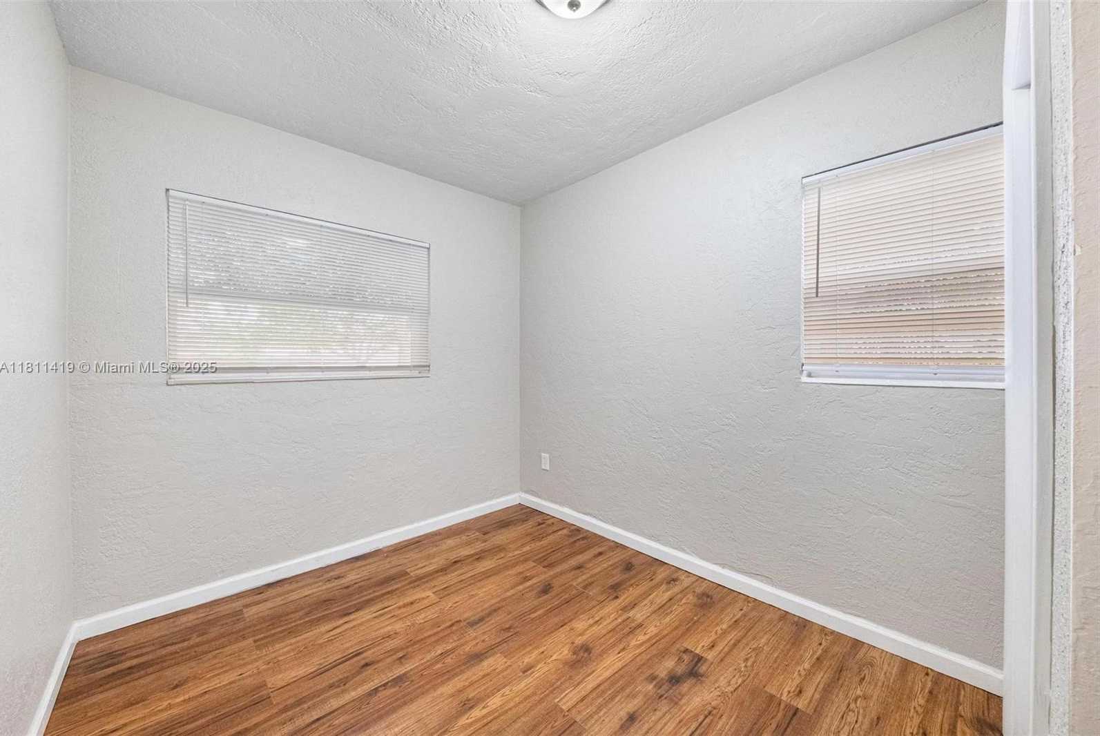Small Image of 501 CAROLINA AVE, Fort Lauderdale Number 14
