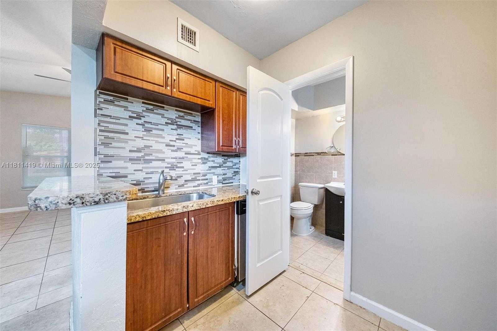 Small Image of 501 CAROLINA AVE, Fort Lauderdale Number 6
