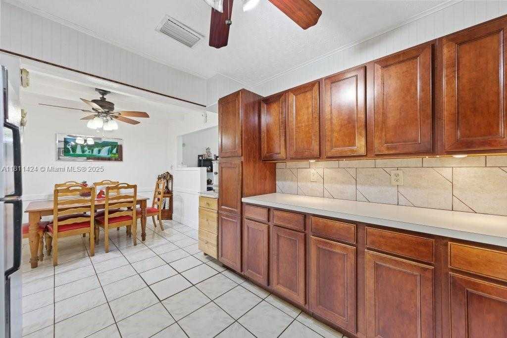 Small Image of 1090 SOUTH WEST 31ST ST, Fort Lauderdale Number 15