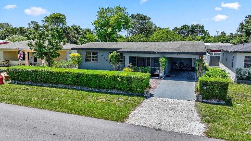 Small Image of 1090 SOUTH WEST 31ST ST, Fort Lauderdale Number 2