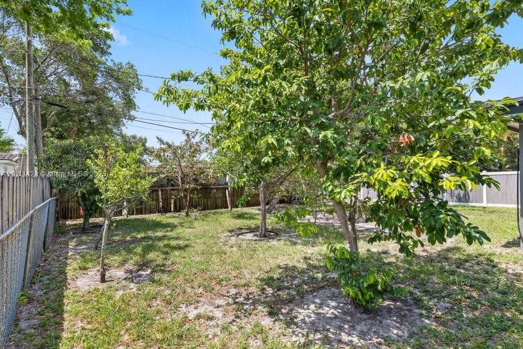 Small Image of 1090 SOUTH WEST 31ST ST, Fort Lauderdale Number 29