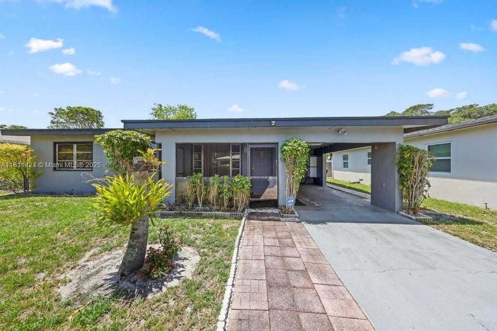 Small Image of 1090 SOUTH WEST 31ST ST, Fort Lauderdale Number 3