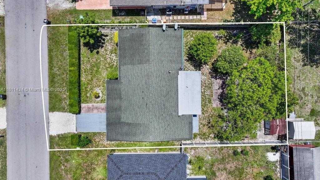 Small Image of 1090 SOUTH WEST 31ST ST, Fort Lauderdale Number 34