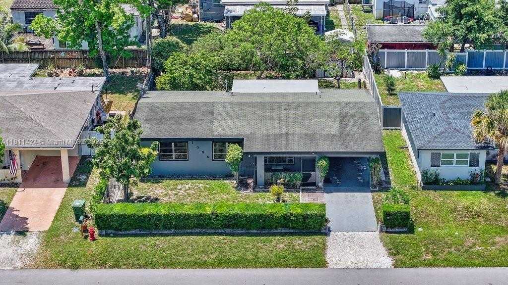Small Image of 1090 SOUTH WEST 31ST ST, Fort Lauderdale Number 40