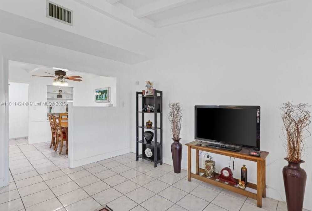 Small Image of 1090 SOUTH WEST 31ST ST, Fort Lauderdale Number 8