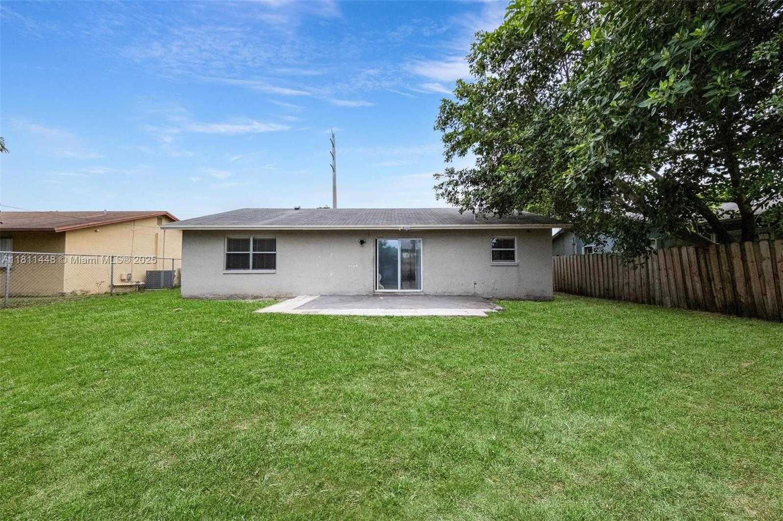 Small Image of 1920 NORTH WEST 3RD AVE, Pompano Beach Number 31