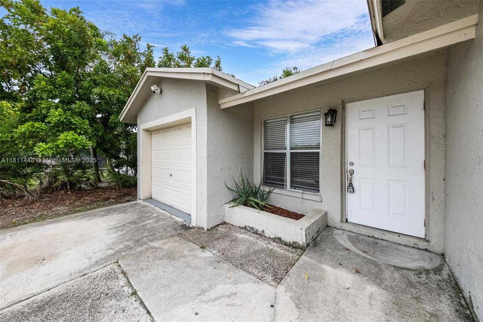 Small Image of 1920 NORTH WEST 3RD AVE, Pompano Beach Number 6