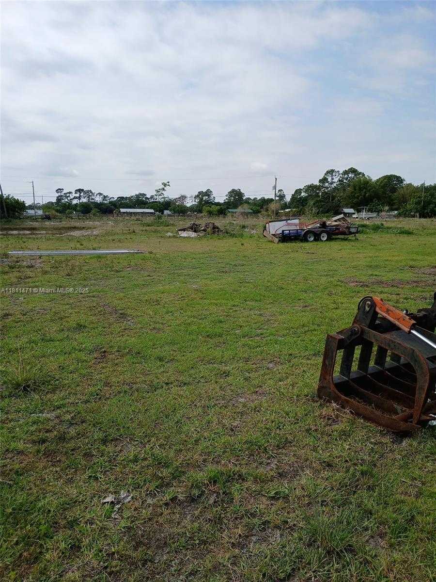 Small Image of 310 NORTH FFA RD, Fort Pierce Number 9