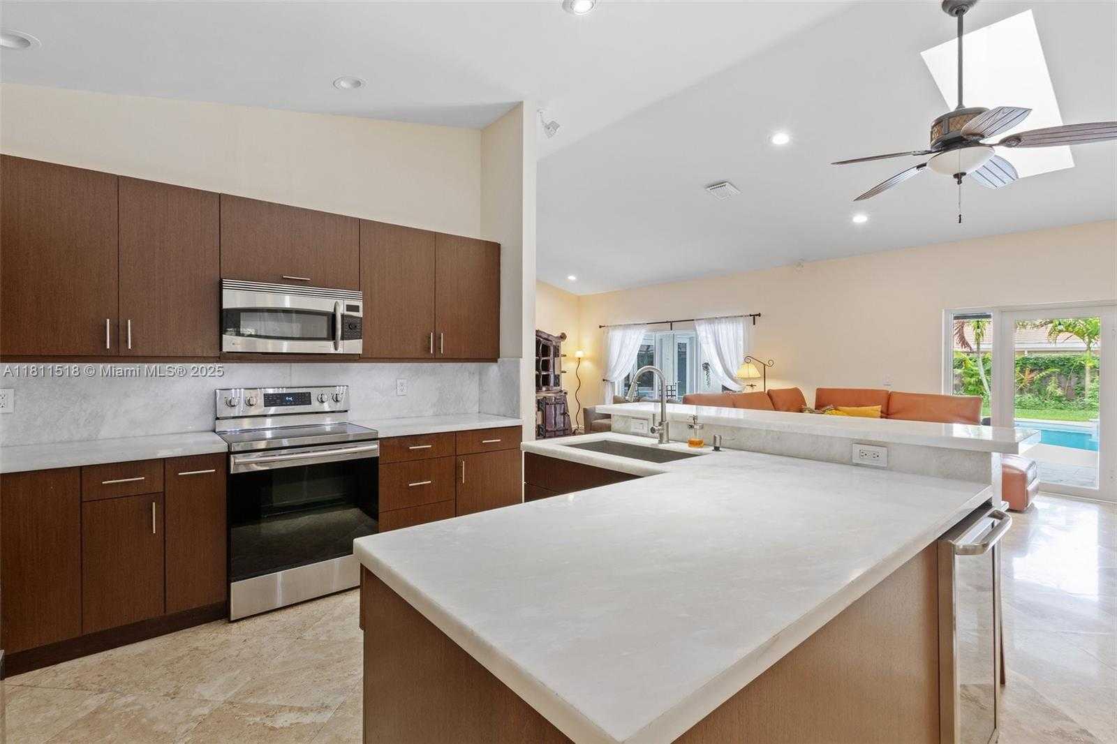 Small Image of 875 NORTH WEST 108TH LN, Coral Springs Number 14