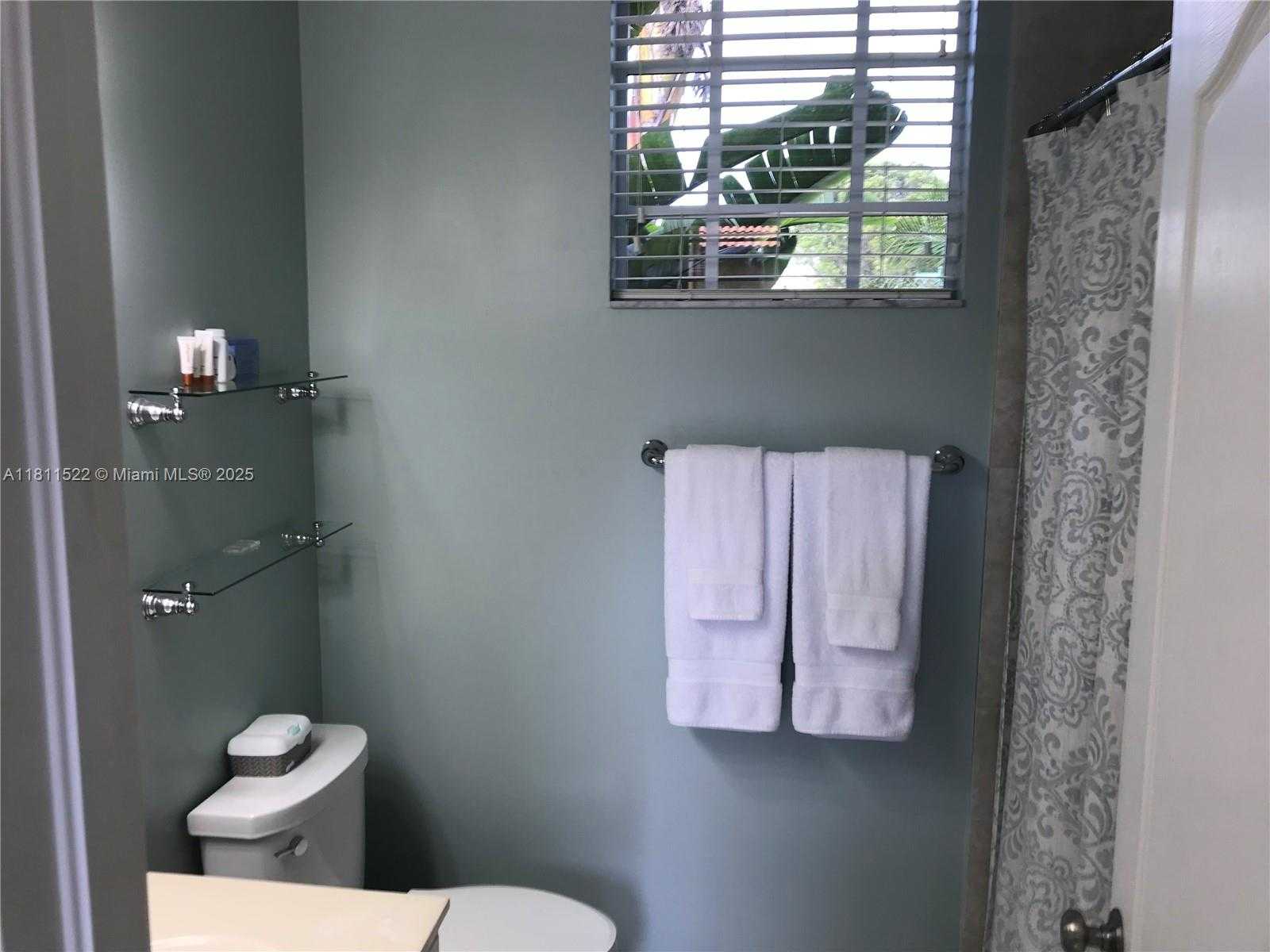 Small Image of 4181 SOUTH WEST 185TH AVE, Miramar Number 41