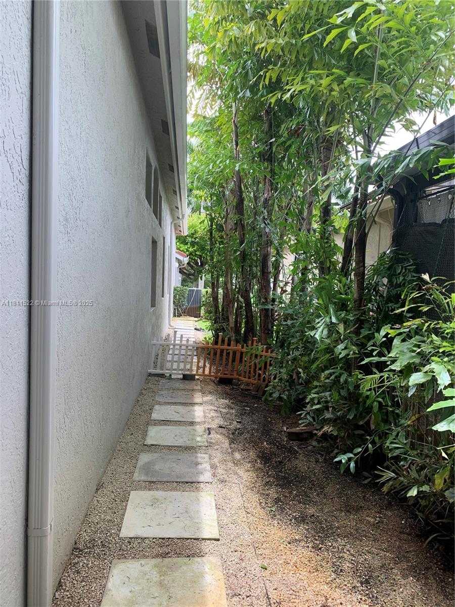 Small Image of 4181 SOUTH WEST 185TH AVE, Miramar Number 47
