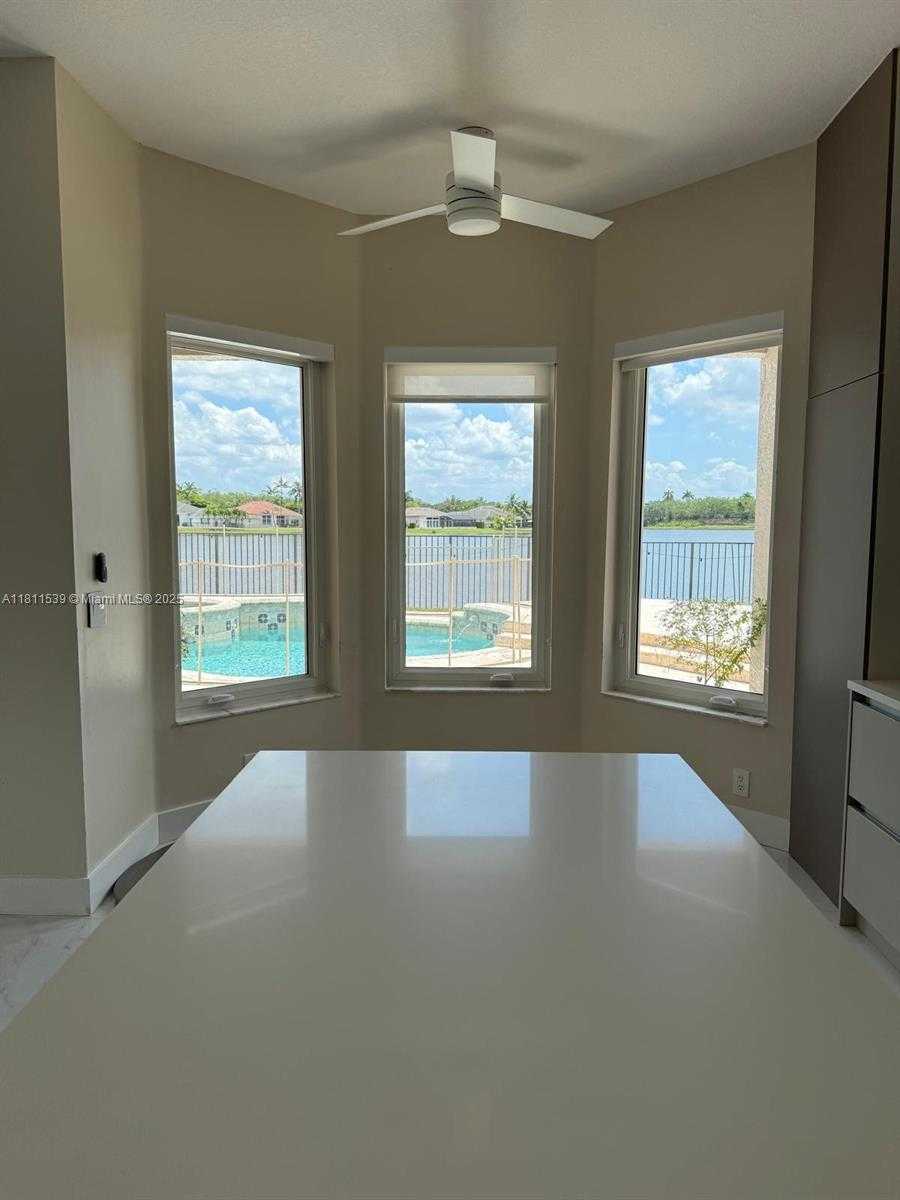 Small Image of 1418 LANTANA DR, Weston Number 11