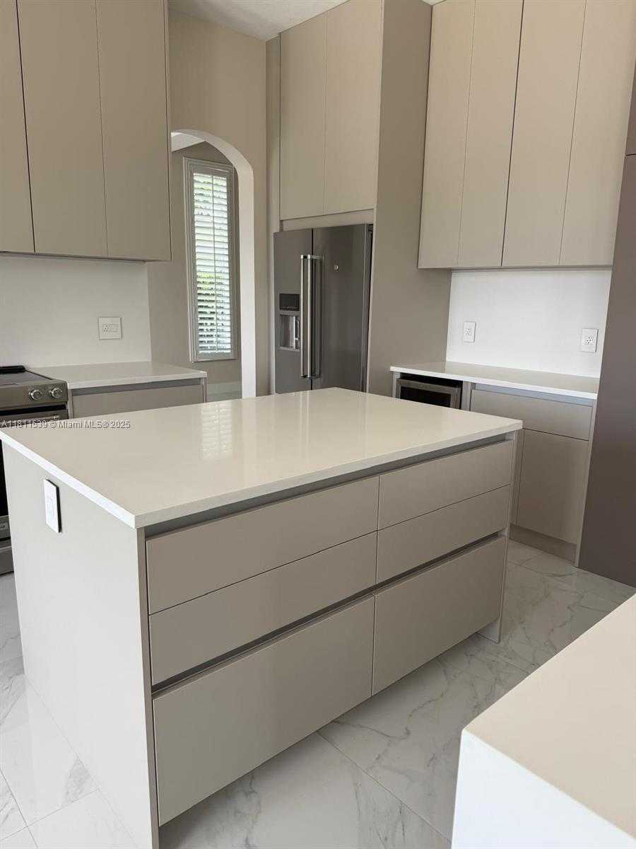 Small Image of 1418 LANTANA DR, Weston Number 22