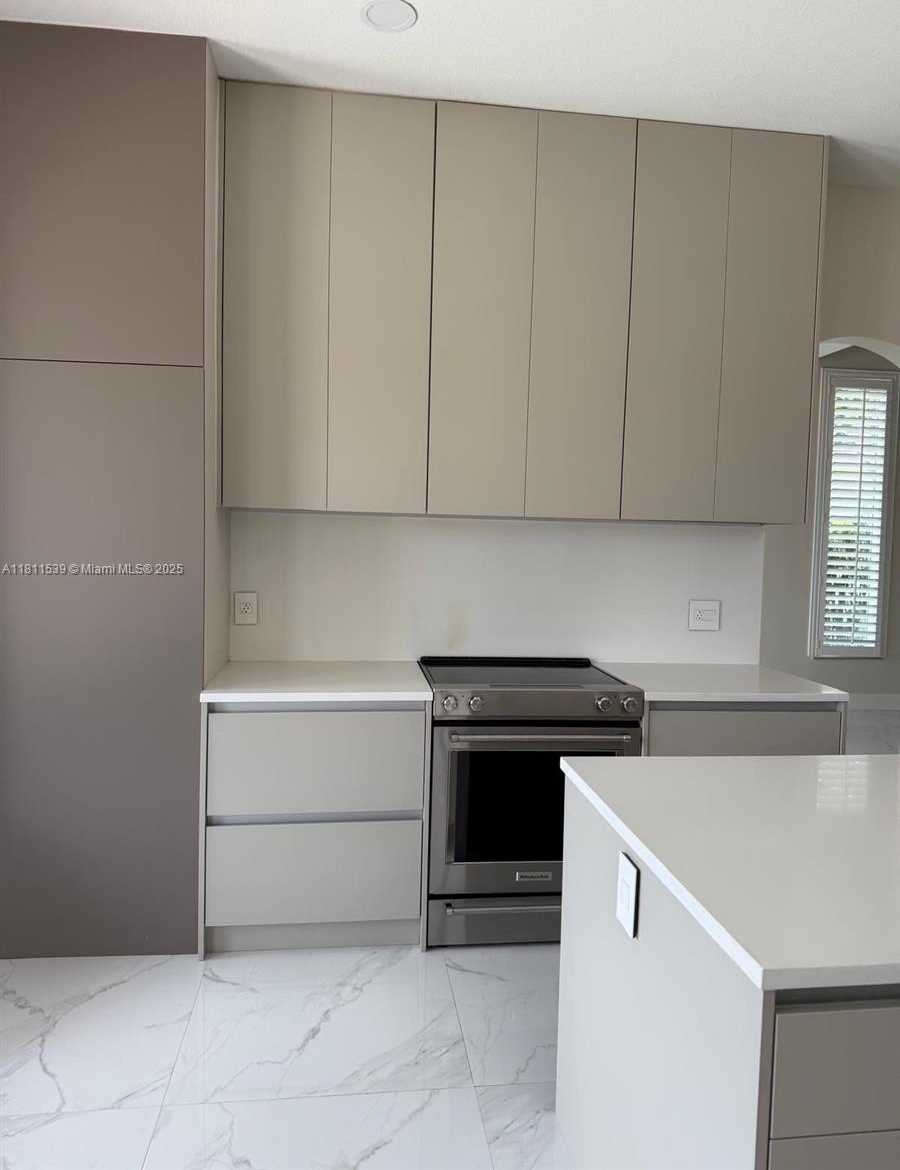 Small Image of 1418 LANTANA DR, Weston Number 23