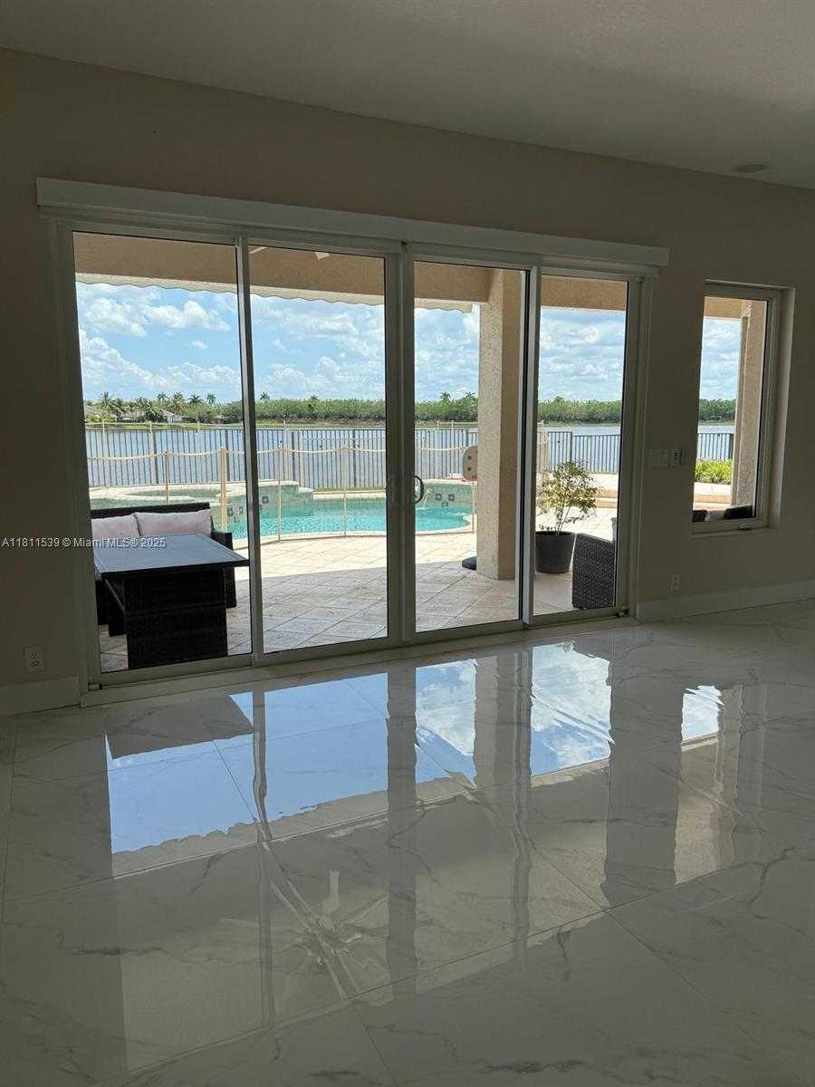 Small Image of 1418 LANTANA DR, Weston Number 26