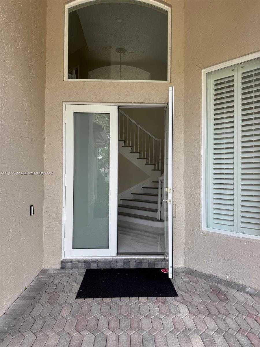 Small Image of 1418 LANTANA DR, Weston Number 7