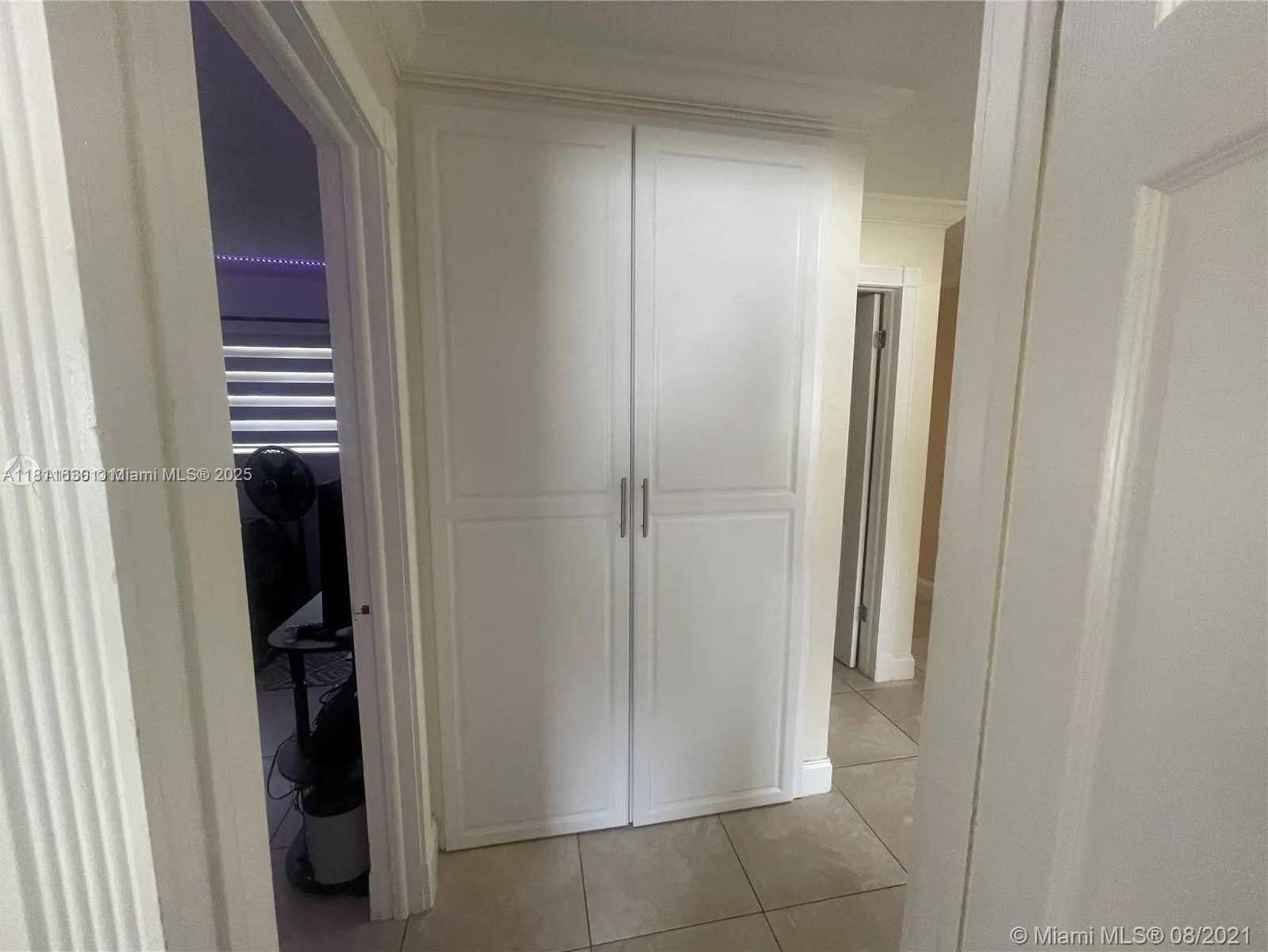 Small Image of 411 MARTIN RD, Margate Number 12