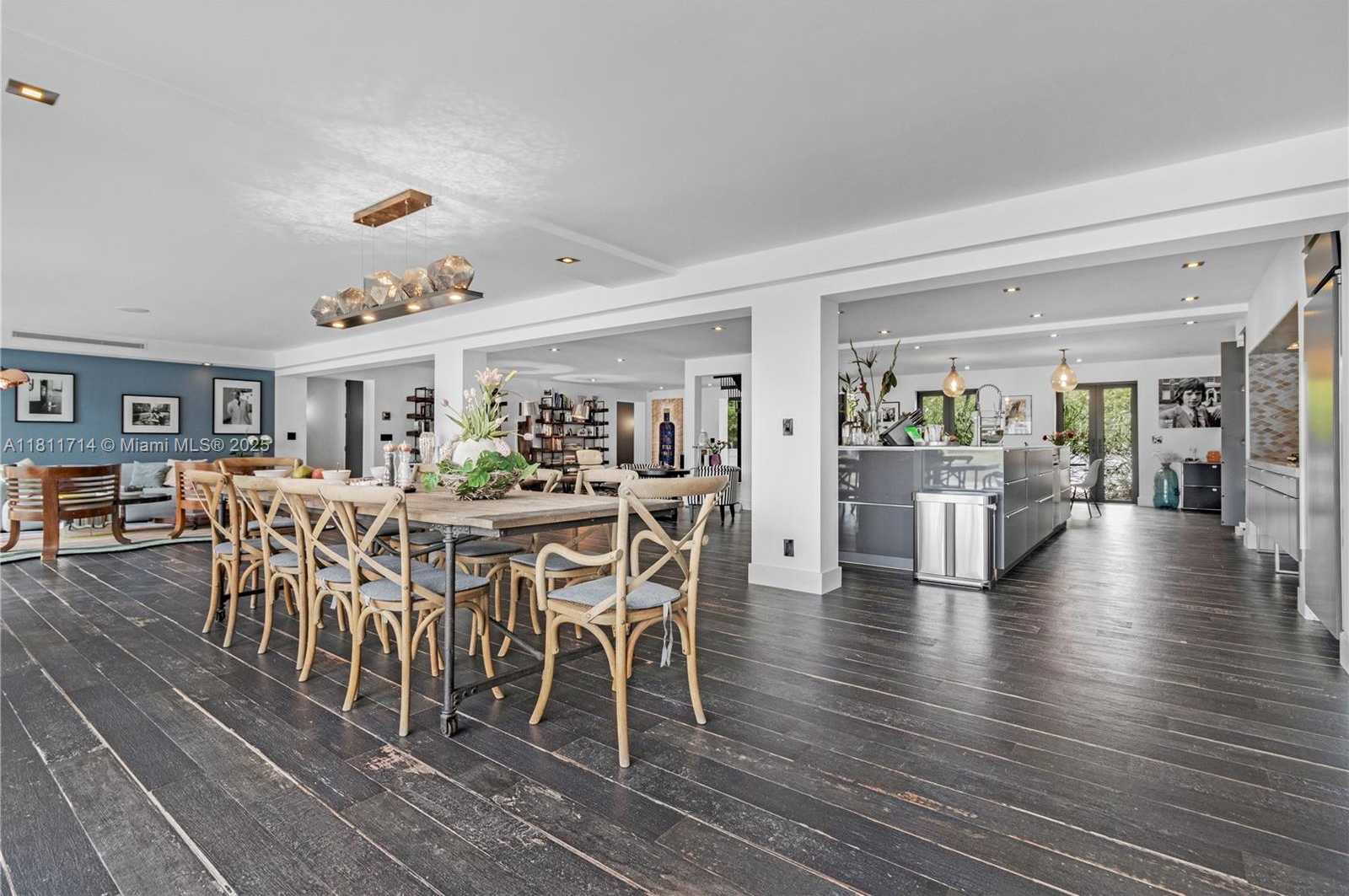 Small Image of 1601 DIPLOMAT PKWY, Hollywood Number 25