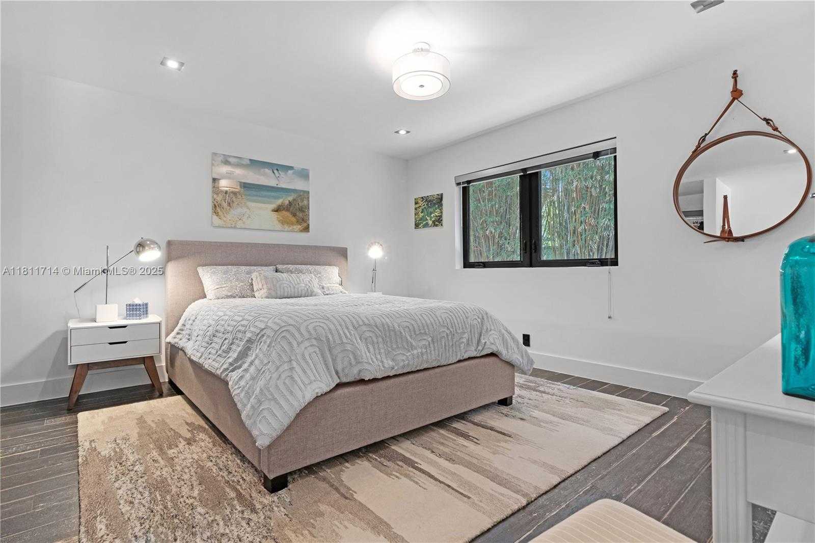 Small Image of 1601 DIPLOMAT PKWY, Hollywood Number 42