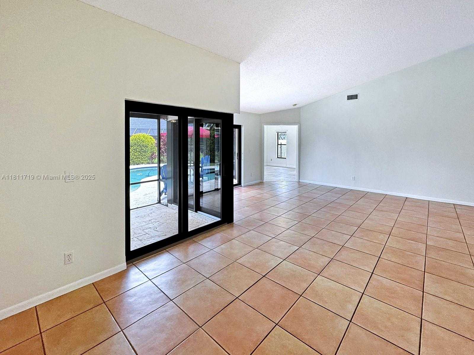 Small Image of 5816 SOUTH WEST 89TH WAY, Cooper City Number 11