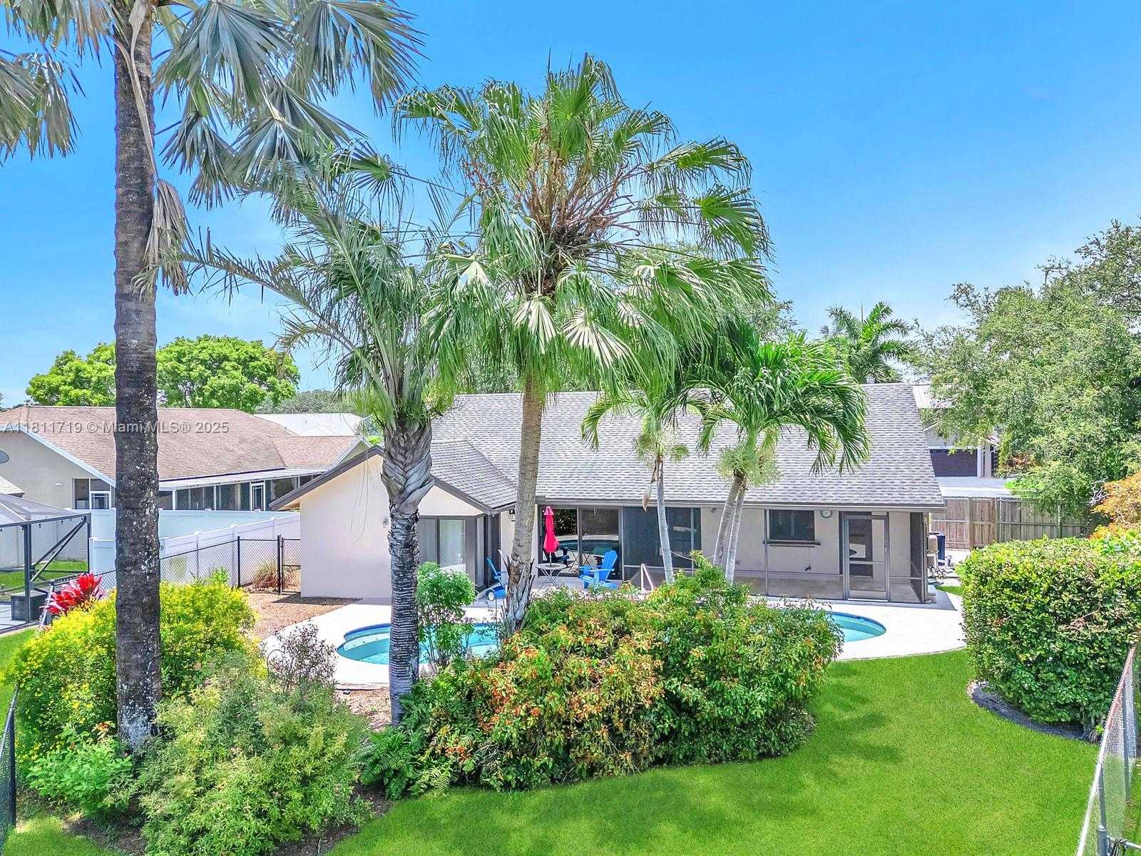 Small Image of 5816 SOUTH WEST 89TH WAY, Cooper City Number 43